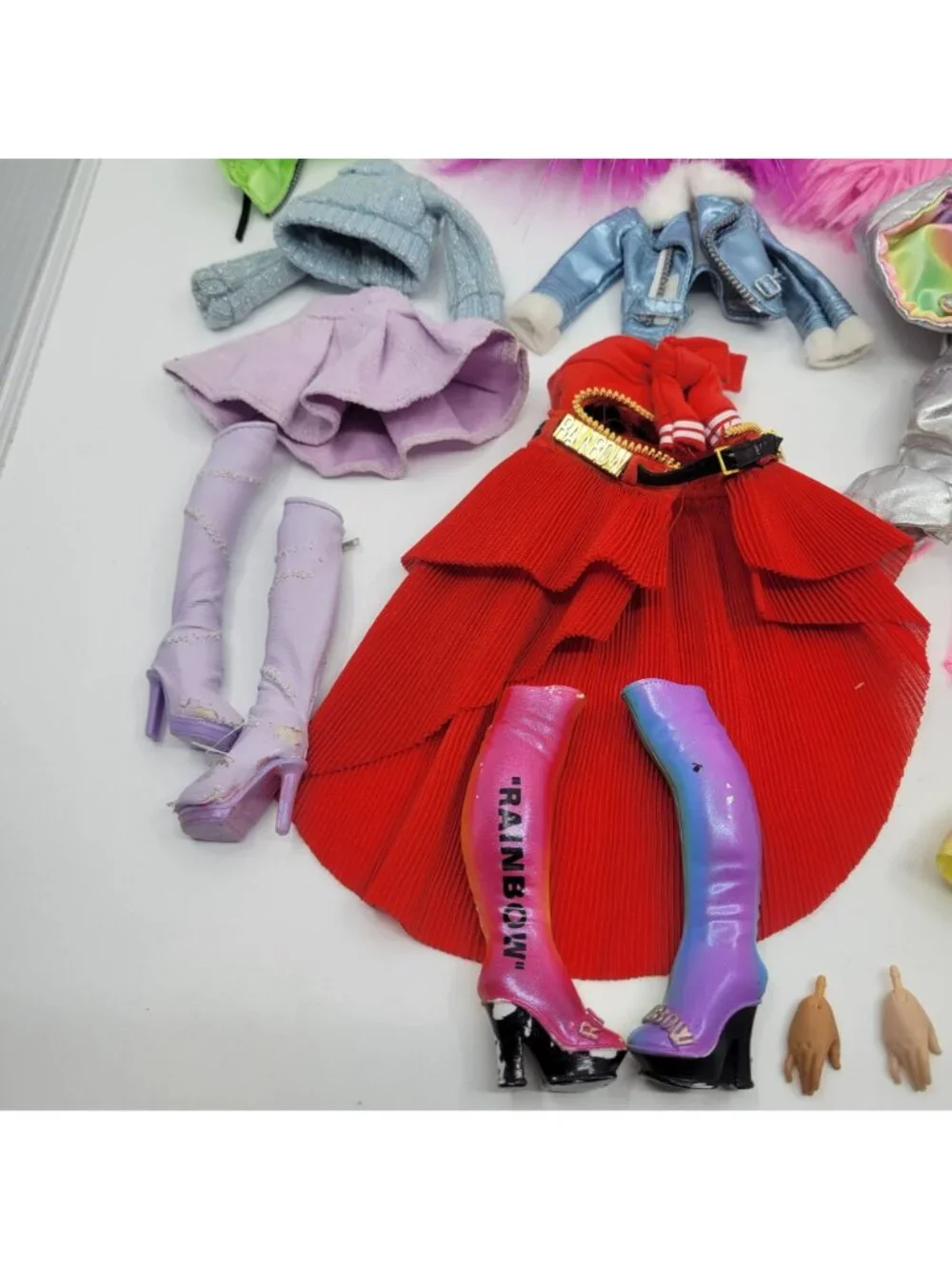 RAINBOW HIGH Doll Clothing Lot of Clothes, Shoes, Accessories - 24 Pieces